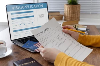 visa-application-composition-with-europe-america-flag-1024x683